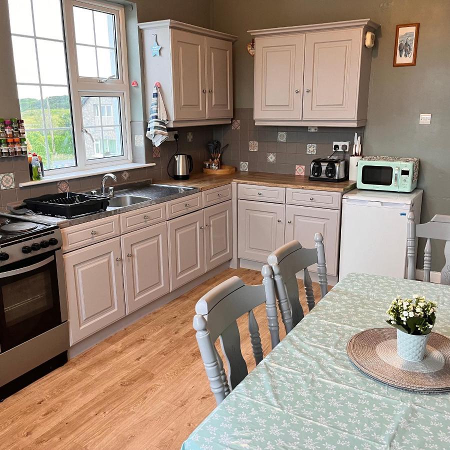 Wild Atlantic Stay Cottage Голуэй Экстерьер фото